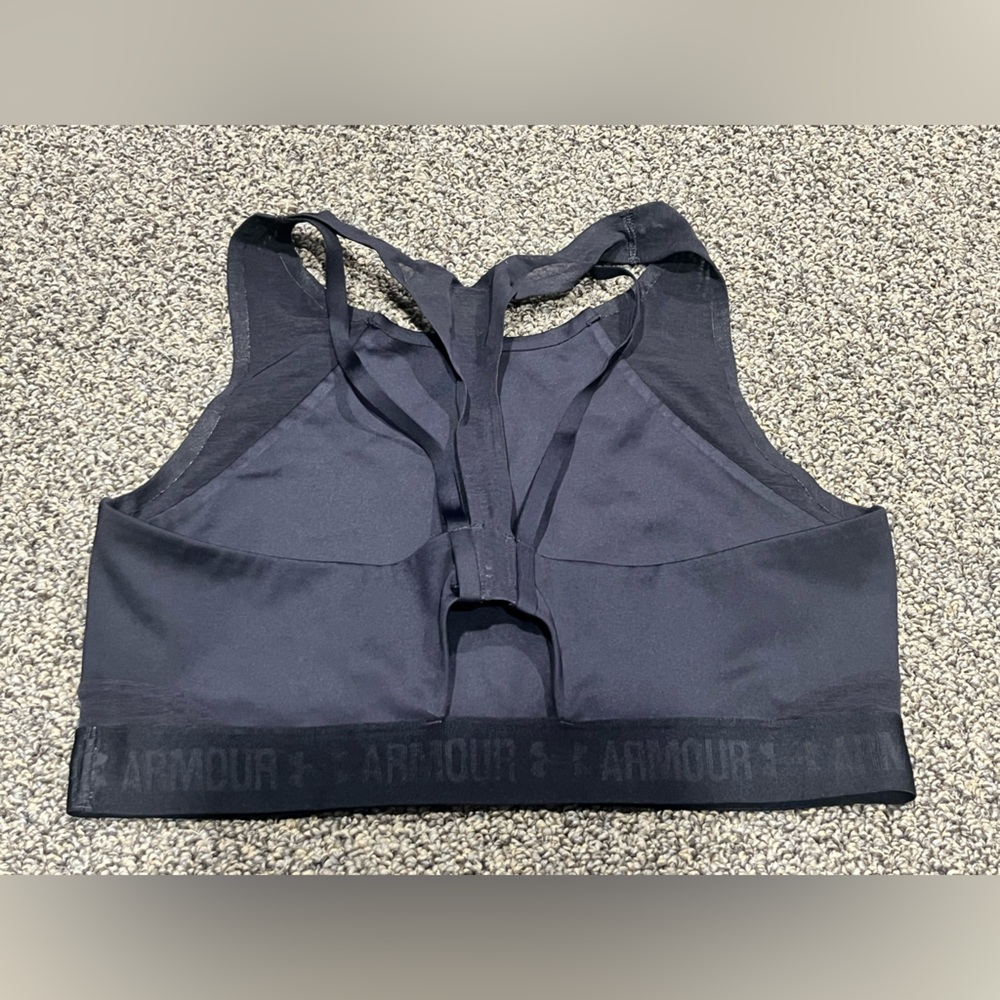 Under Armour sport bra - Picture 2 of 2